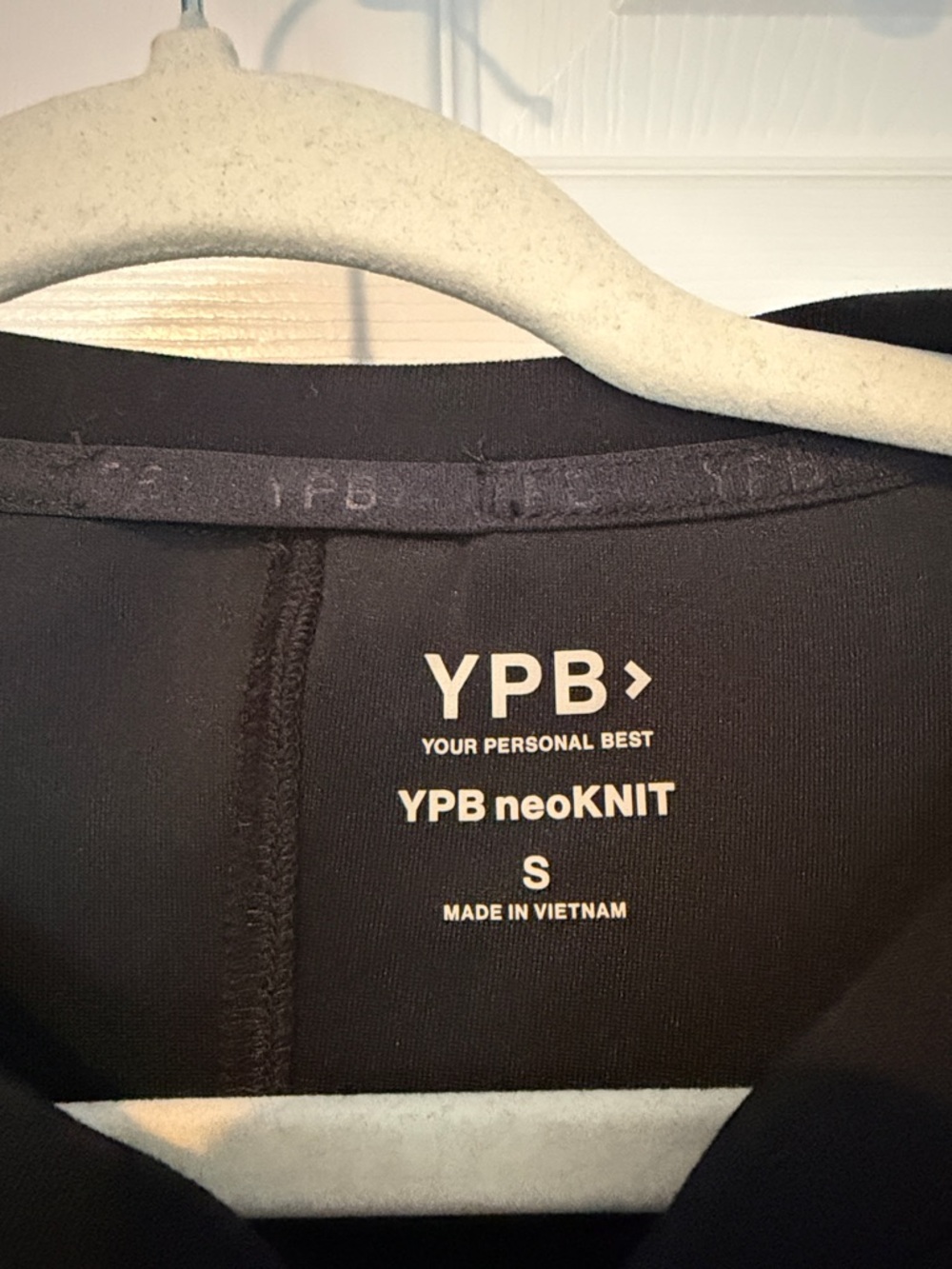 Abercrombie & Fitch YPB Black NeoKnit Dress - Picture 3 of 4